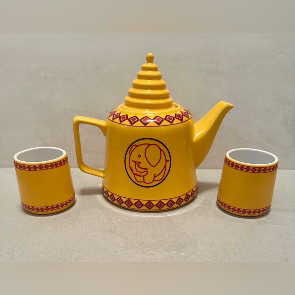 Ceramic Elephant Yellow & Red Tea Pot Set 4 Pcs Beehive Lid - Picture 1 of 8